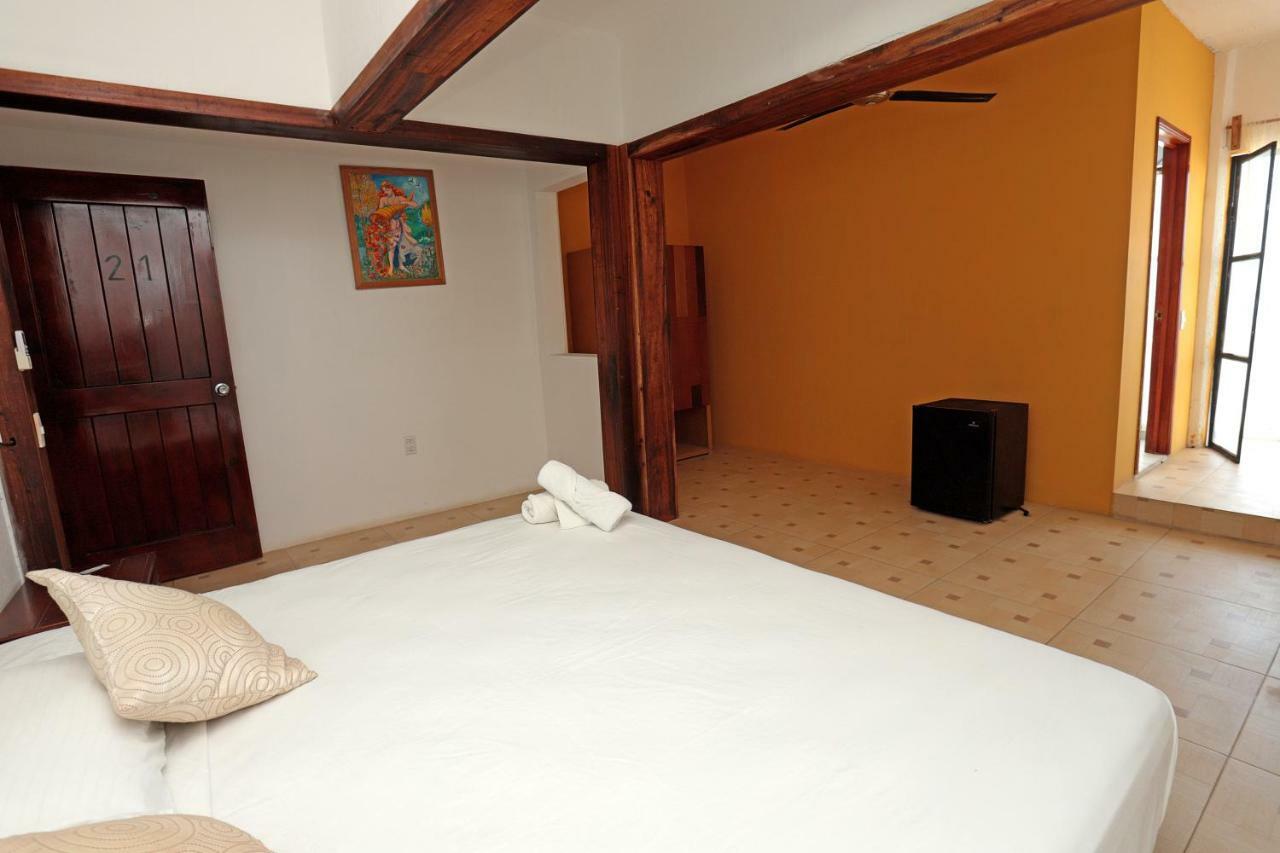 Hotel Neptuno Zipolite Exterior foto